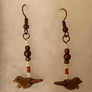 Red and white dove earrings.